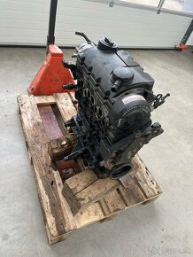 Motor VW Sharan typ BRT - 6