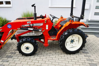 Traktor Kubota L 2002 DT - 6