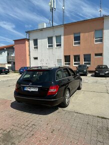 Mercedes-Benz C200 CDI Manuál - 6