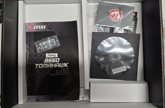 MSI B550 Tomahawk, Ryzen 7 5800x, Crucial Ballistix RGB 32GB - 6