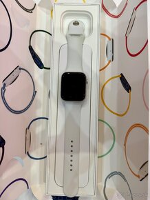 Apple Watch SE 44 mm - 6