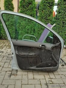 Predam zadne dvere na peugeot 206 SW kombi rok 2003 - 6