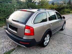 ŠKODA OCTAVIA SCOUT 2.0 TDI 4X4 XENON TOP NADHERNE - 6