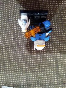 Lego space minifigure 26 - 6