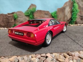 Prodám model 1:18 Ferrari 328GTB KYOSHO - 6