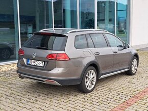 VW Golf Variant 4x4 ALLTRACK DSG 2016 - 6