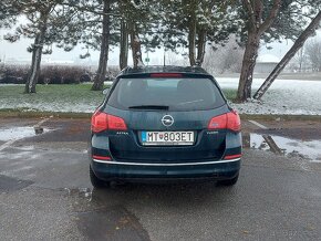 Opel Astra Sport Tourer Drive 1.4 benzín - 6