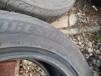 Predám letné pneu Bridgestone 225/55 R16 - 6