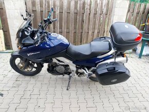 Suzuki dl 1000 vstrom ročník 2002 - 6