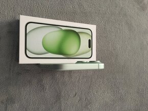 iPhone 15 128gb green - 6