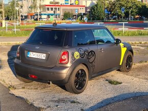 MINI Cooper One - R56 - 70kW - Wrapdesign - 2007 - 6