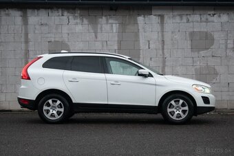 Volvo XC60 2.4D AWD Momentum - 6