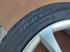 Predám zimné kolesá Škoda 5x112 r17 - 6