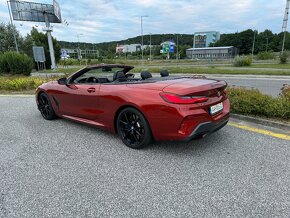 BMW M8  Cabrio xDrive swarovski edícia - 6