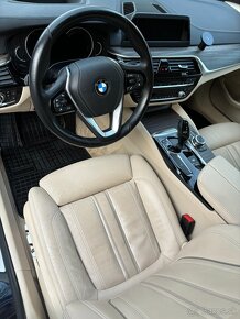 BMW 530D touring xDrive V6, rv 2018 - 6