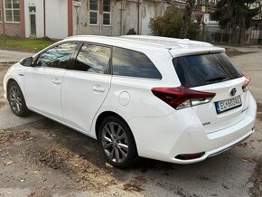 Toyota Auris Touring Sports 1.8 I VVT-i HybridSD Facelift - 6