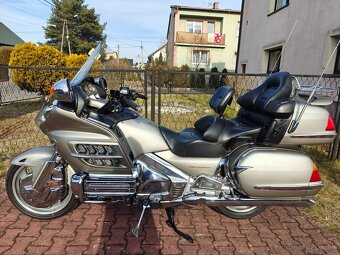 Honda GL 1800 Goldwing - 6