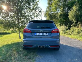 Ford Focus ST 2.0TDCI Duratorq R A6 - 6