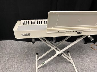 Korg B2  Digitálne stage piano + Stojan - 6