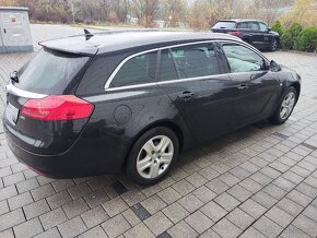 Opel Insignia Sports Tourer SW - 6