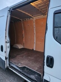 Iveco Daily  2.3d A/T - 6