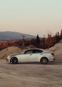 LEXUS IS220D Fsport - 6