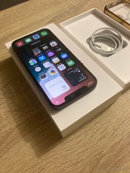 iPhone 12 / 64GB Cierny Pekný stav - 6