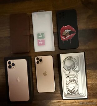 Iphone 11 PRO MAX 256GB GOLD - 6