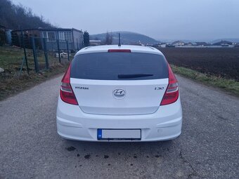 Hyundai i30 1.4i - 6