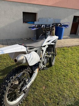 Yamaha YZF 250 2011 - 6