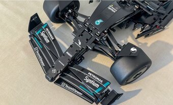 Stavebnica Lego Technic F1 Mercedes-AMG F1 W14 E Performance - 6