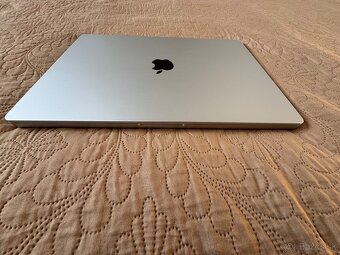 MacBook Pro 16", M1 Pro, 16Gb Ram, 512 GB SSD+ card adapter - 6