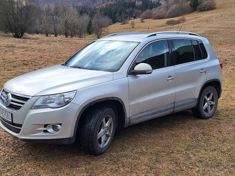 VW Tiguan 2.0 Tdi 103 kW CR  AT/6 4X4 - 6