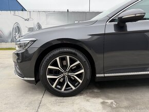 Volkswagen Passat Variant 2.0 TDI EVO Elegance DSG Combi - 6