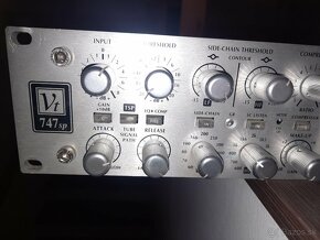 Avalon 747 - Stereo Compressor a EQ - 6