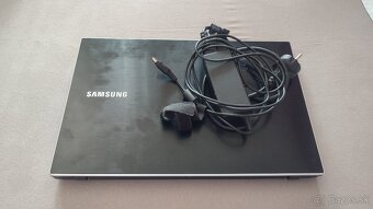 Notebook Samsung NP300V5A - 6