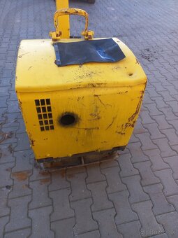 Vibrační deska Bomag BPR 100/80D - 6