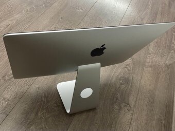 iMac 21,5-palcový 4K Retina displej - 6