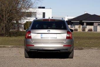 Škoda Octavia Combi 2.0 TDI Elegance/ Style DSG - 6