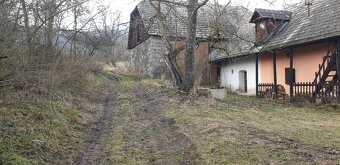 Pozemok na stavbu rodinného domu s obrovskou záhradou - 6