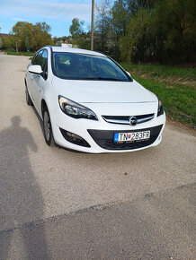 Predám Opel Astra J 1,6 CDTI 81kW r. 2015 - 6