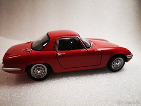 Predám kovový model  Lotus Elan 1965, 1:24 - 6