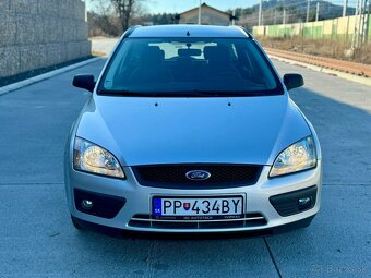 Ford Focus 1.6Tdci Kombi Ghia - 6