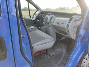 Opel Vivaro 2,5 CDTI 107 kw,2009,9 miest, klíma - 6