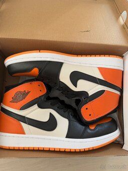 Nike Air Jordan 1 Retro High OG “Orange & White - 6