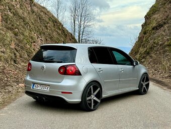 Golf R32 4motion manuál - 6