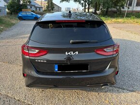 Kia Cee’d CEED 1.5 T-GDi 7DCT  Platinum - 6