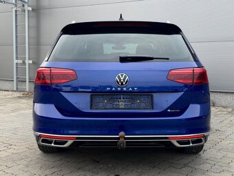 Volkswagen Passat Variant 2.0 TDI Elegance 4Motion DSG - 6