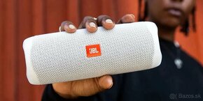 JBL Flip5 - Biely - 6