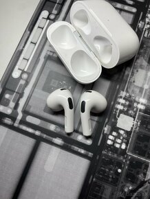 Apple Airpods 3 - 6